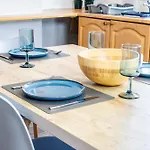 3 Bed House - Free Parking - 10 Minutes To Centre - Perfect For Families, Contractors And Relocators York