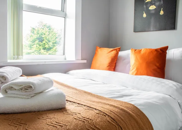 Holiday home 3 Bed House - Free Parking - 10 Minutes To Centre - Perfect For Families, Contractors And Relocators York