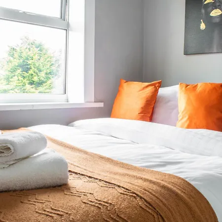 Prázdninový dům 3 Bed House - Free Parking - 10 Minutes To Centre - Perfect For Families, Contractors And Relocators York